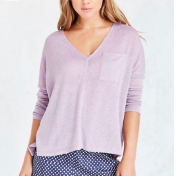 UO Lavender Boxy Oversized V-neck (NWOT) - Picture 1 of 10